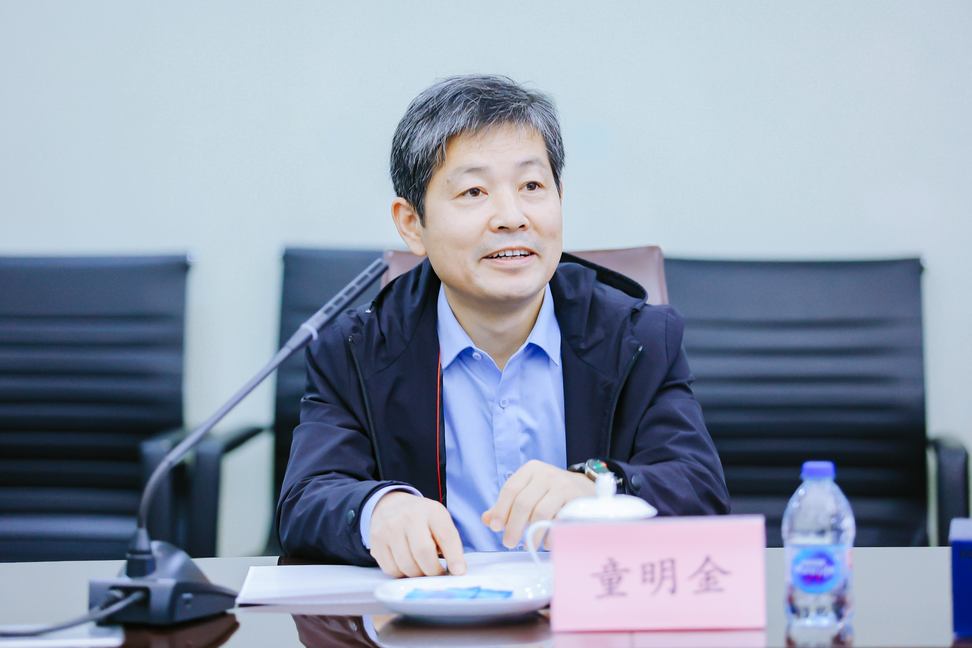 中國(guó)石化領(lǐng)導(dǎo)劉會(huì)友、張建闊一行蒞臨神開(kāi)參觀考察(圖7)